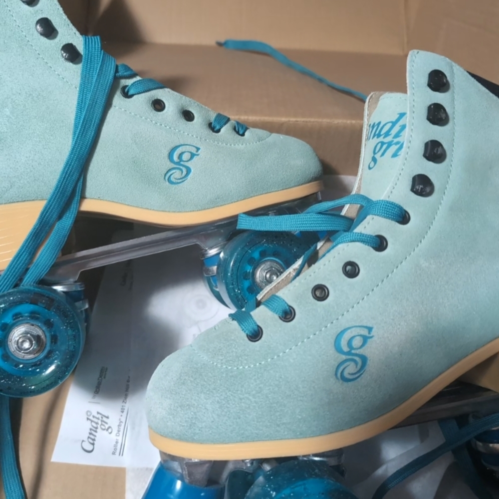 Candi Girl Teal Roller Skates